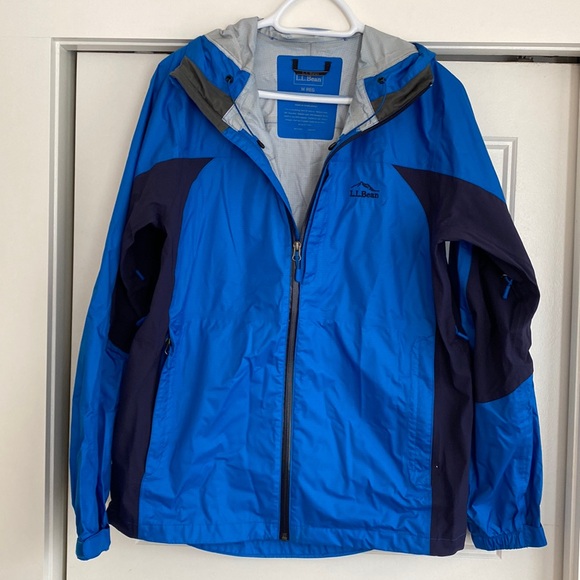 LL Bean Rain Jacket - Picture 11 of 12